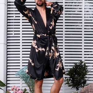 Hombres de manga larga Slim Fit Casual Silk Nightgown Print Pijamas Fashion Soft Sleepwear