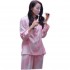 Pijama de seda para el hogar a rayas rosadas para damas