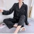 Hot Checkerboard Ice Silk Conjunto de pijama de Ladie de cuadros negros de manga larga para primavera y otoño